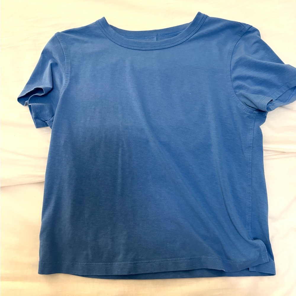 Lululemon tee